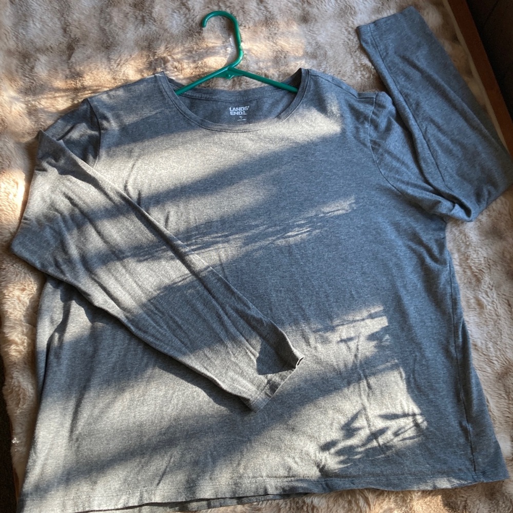 Lands’ End Womens 💯 Cotton Heather Gray Long Sleeve Tee